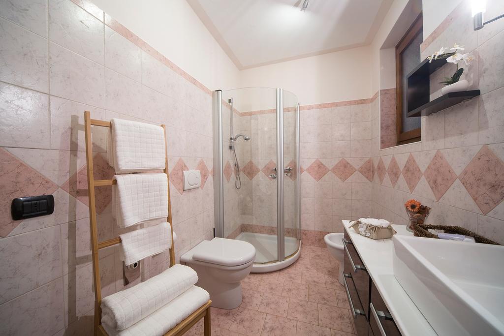 Casa Vacanze La Nautica Baveno Eksteriør billede